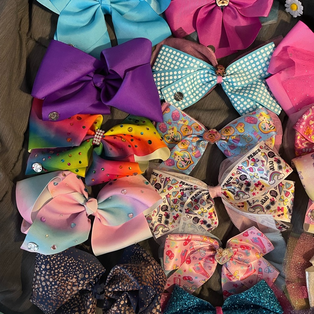 JoJo Siwa Bows